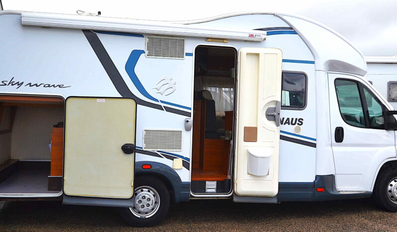 KNAUS SKY WAVE REF.U161 completo