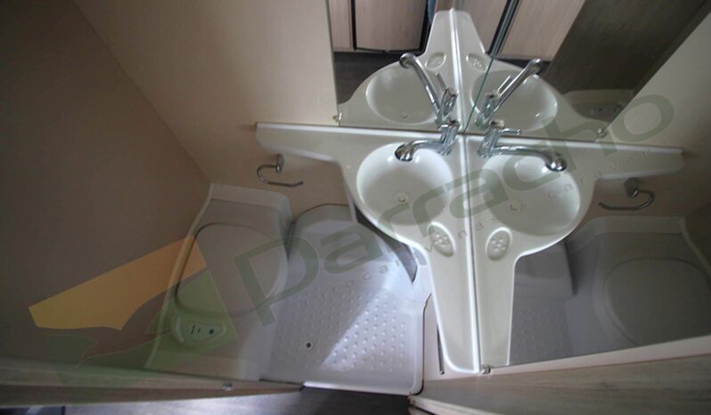 CARAVELAIR ANTARES 470 REF.U121 completo