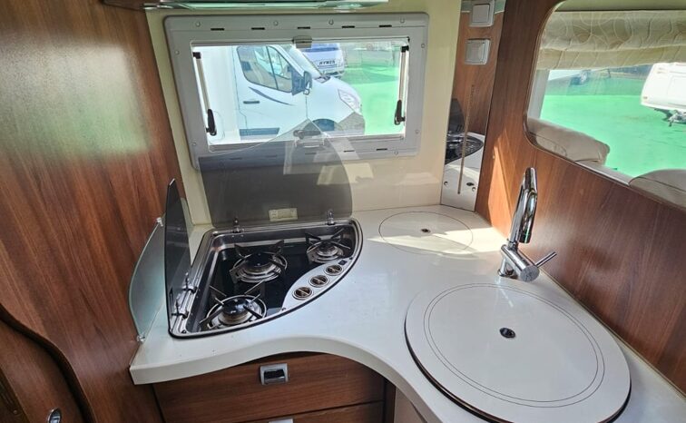 MC LOUIS NEVIS 876G completo