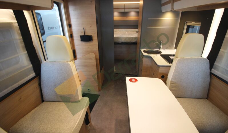 DETHLEFFS JUST T7052 DBL AUTOMÁTICA completo