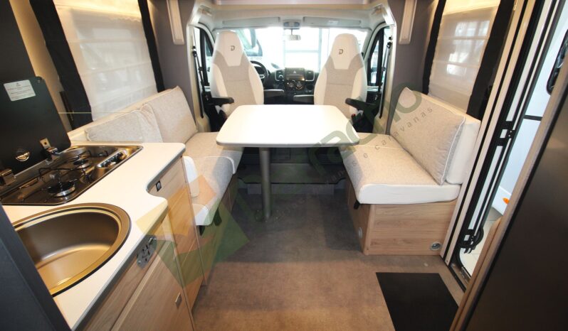 DETHLEFFS JUST T7052 DBL AUTOMÁTICA completo