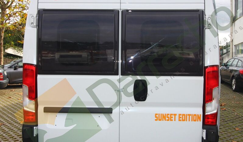 CHALLENGER SUNSET EDITION completo