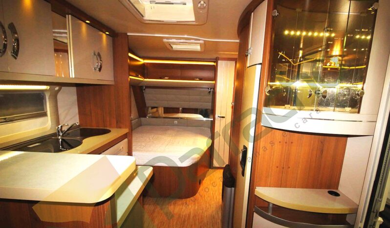 HOBBY PREMIUM 560 CFE completo