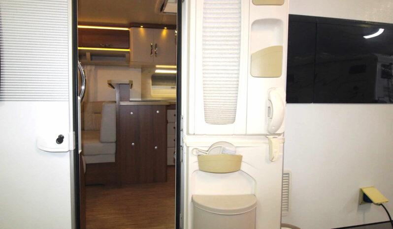 HOBBY PREMIUM 560 CFE completo