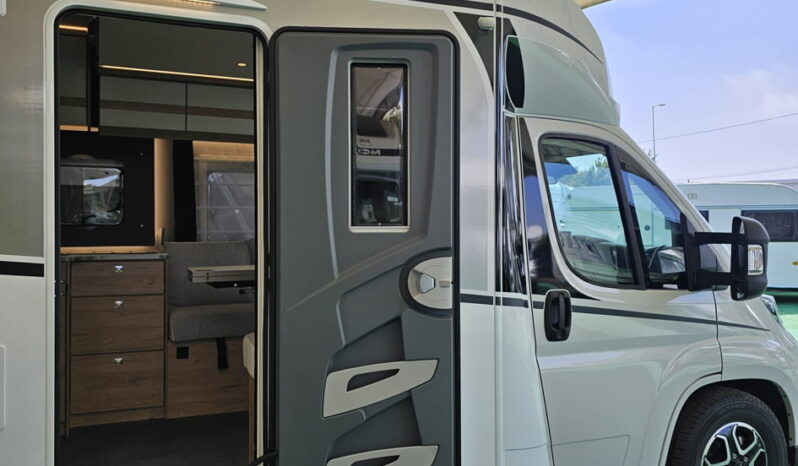 Dethleffs Just Camp T7052 DBL CX AUTOMÁTICA completo